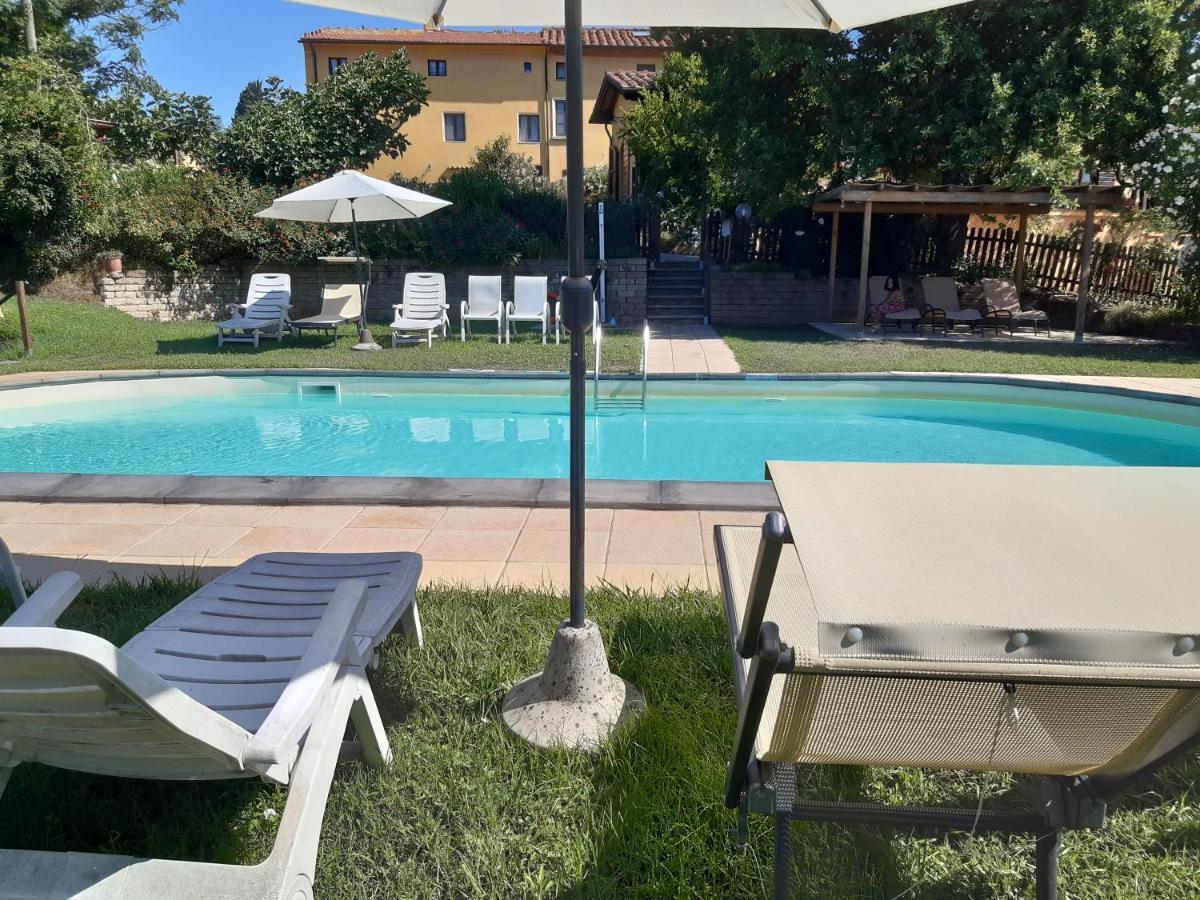 Agriturismo Poggio Al Tesoro Crespina Εξωτερικό φωτογραφία