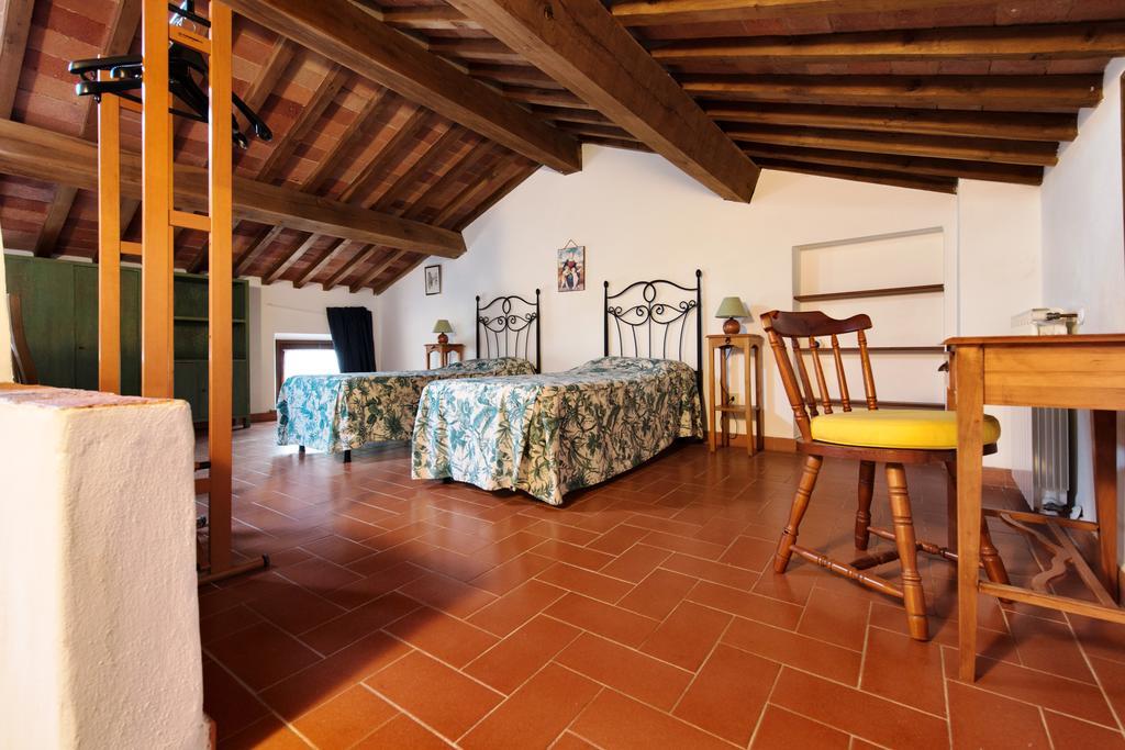 Agriturismo Poggio Al Tesoro Crespina Εξωτερικό φωτογραφία