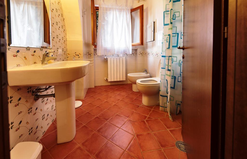 Agriturismo Poggio Al Tesoro Crespina Εξωτερικό φωτογραφία
