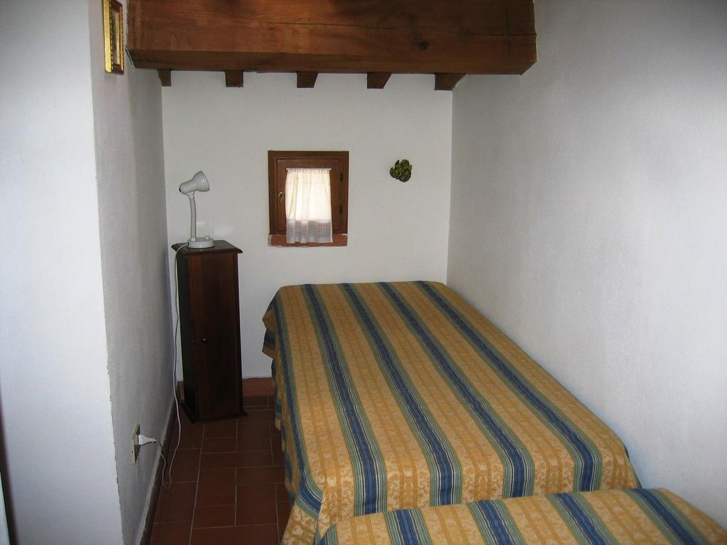 Agriturismo Poggio Al Tesoro Crespina Εξωτερικό φωτογραφία