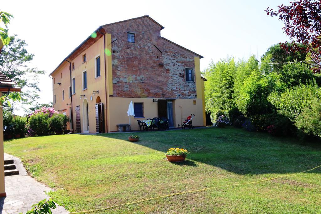 Agriturismo Poggio Al Tesoro Crespina Εξωτερικό φωτογραφία