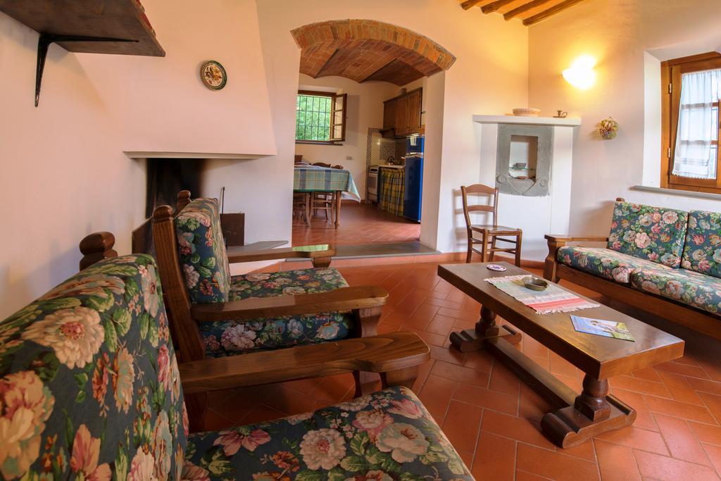 Agriturismo Poggio Al Tesoro Crespina Εξωτερικό φωτογραφία